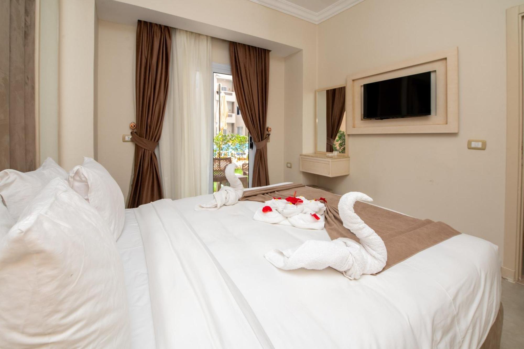 Marom Port Said Resort & Beach Exterior foto